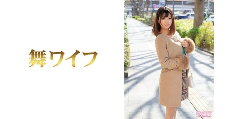 獨家網路視訊：身材完美的流水線嫩模被攝影潛規則,口技超贊無套啪啪～